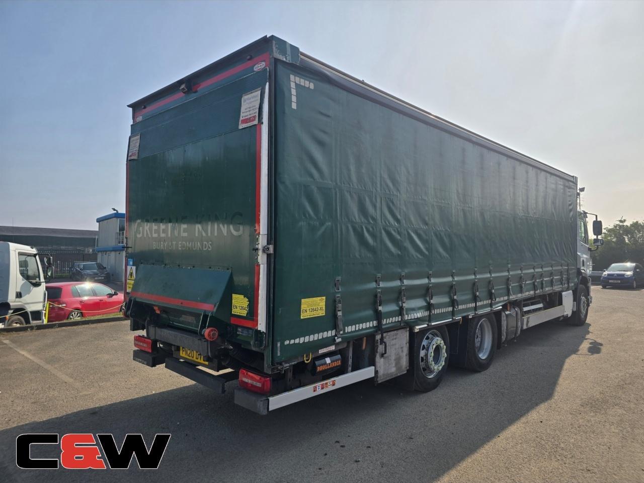 Vehicle image 8